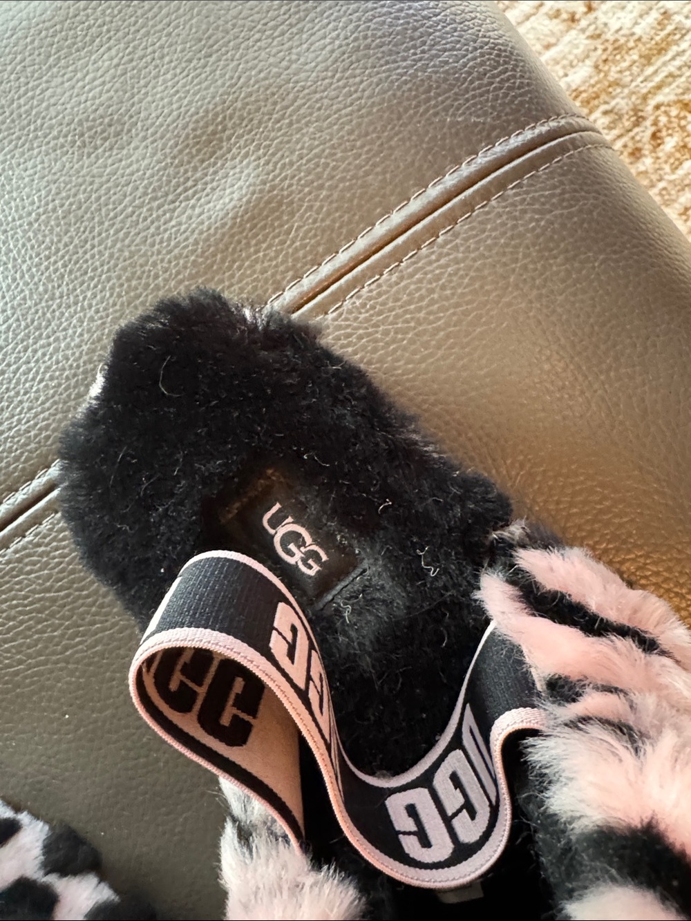 UGG Pink & Black Leopard Faux-Fur Slide Slippers - Picture 4 of 4